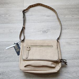 Juniper & Joy Tan Crossbody Purse Fold Over Close Zipper Bag